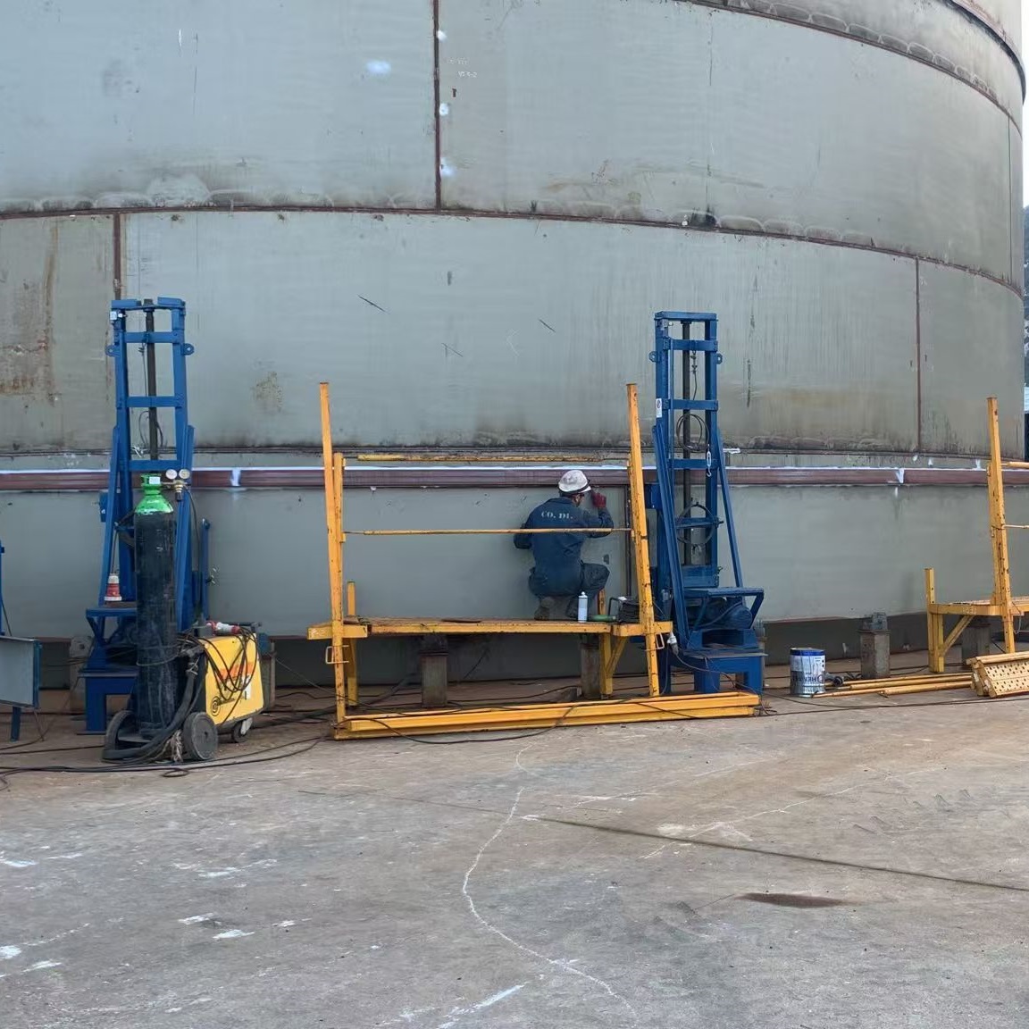 Lead Screw Jacking System with Electric Motor for Large Tank Lifting Construction